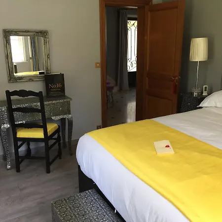 No:16 Chambres D'hotes 5* Tessy-sur-Vire